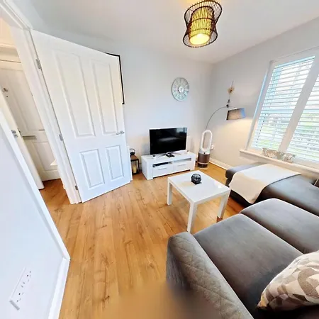Terris Retreat - Part Of The The Bay Village With Pool, Gym And Direct Access, Pub, Restaurant, Tennis And Meadows Walks 度假居