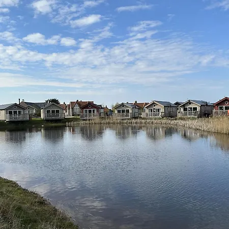 Terris Retreat - Part Of The The Bay Village With Pool, Gym And Direct Access, Pub, Restaurant, Tennis And Meadows Walks Filey
