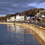 Terris Retreat - Part Of The The Bay Village With Pool, Gym And Direct Access, Pub, Restaurant, Tennis And Meadows Walks Filey