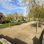Terris Retreat - Part Of The The Bay Village With Pool, Gym And Direct Access, Pub, Restaurant, Tennis And Meadows Walks
