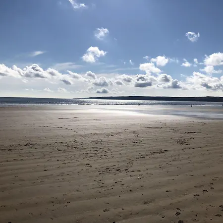 Terris Retreat - Part Of The The Bay Village With Pool, Gym And Direct Access, Pub, Restaurant, Tennis And Meadows Walks * Filey